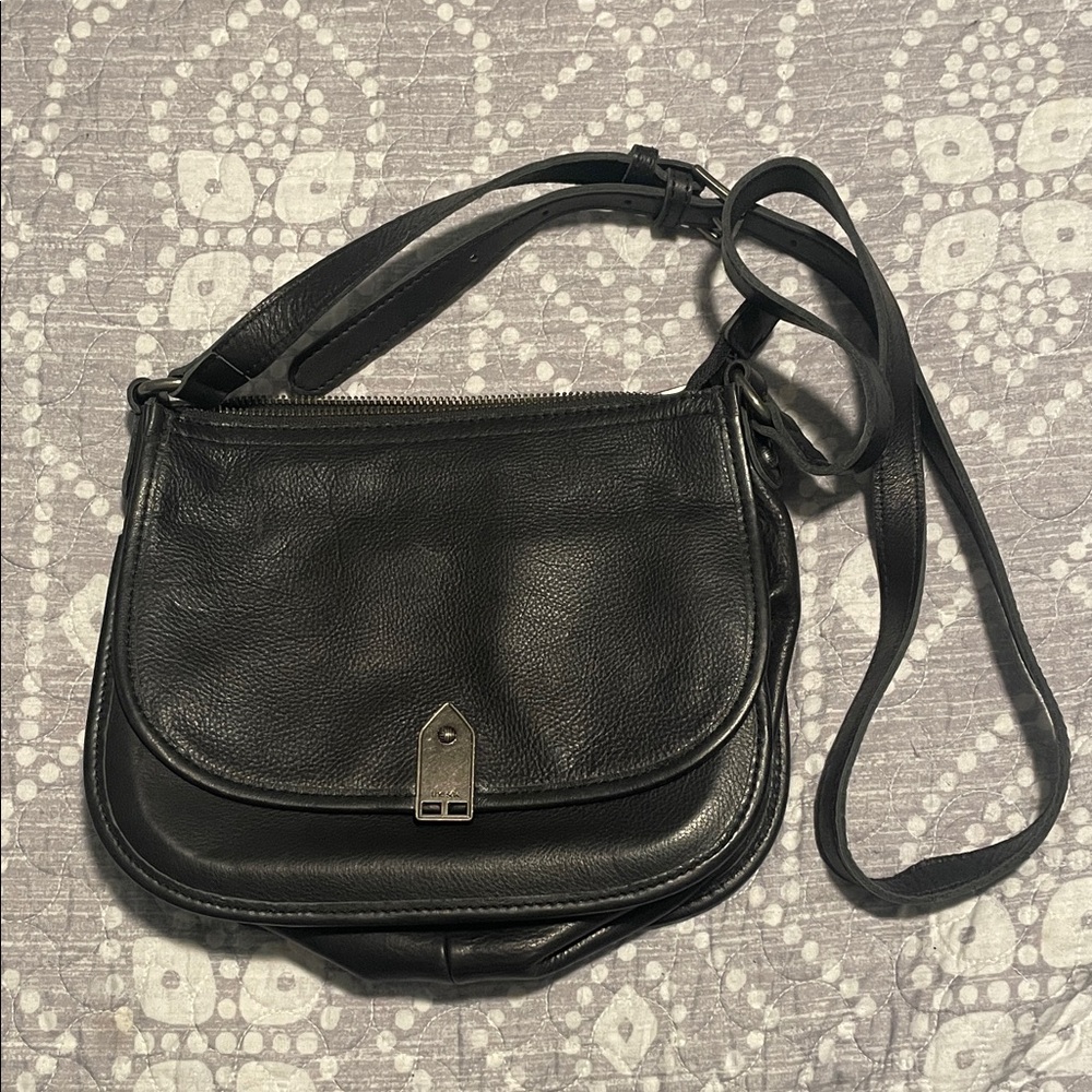 The Sak Elegant Black Leather Shoulder Bag